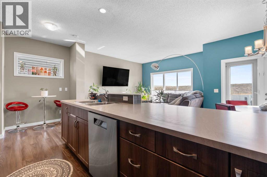 534 River Heights Crescent - 10