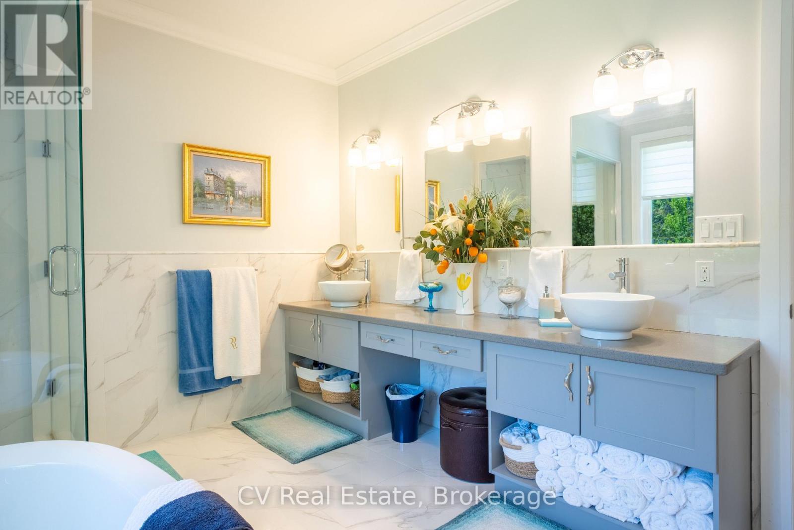 180 ST. EDMUNDS CRESCENT - 20