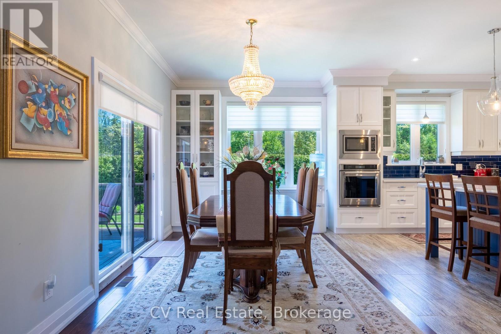 180 ST. EDMUNDS CRESCENT - 23
