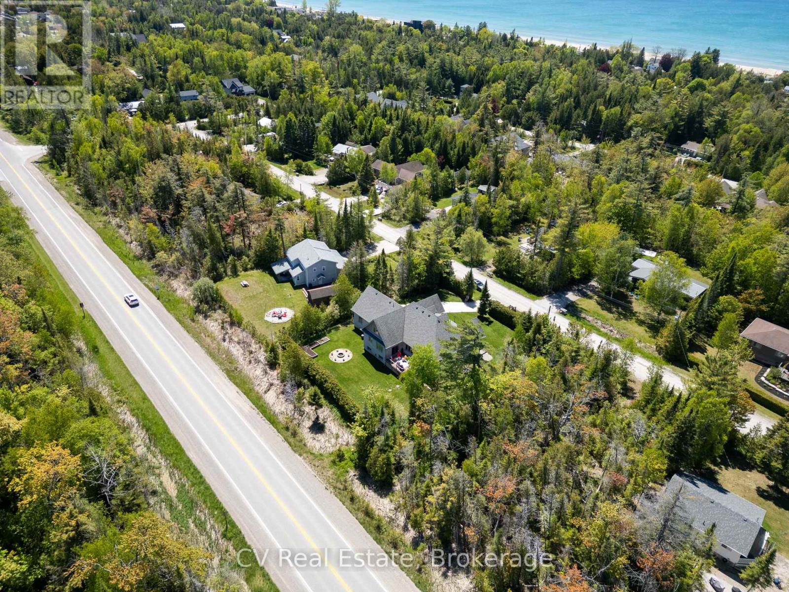 180 ST. EDMUNDS CRESCENT - 5