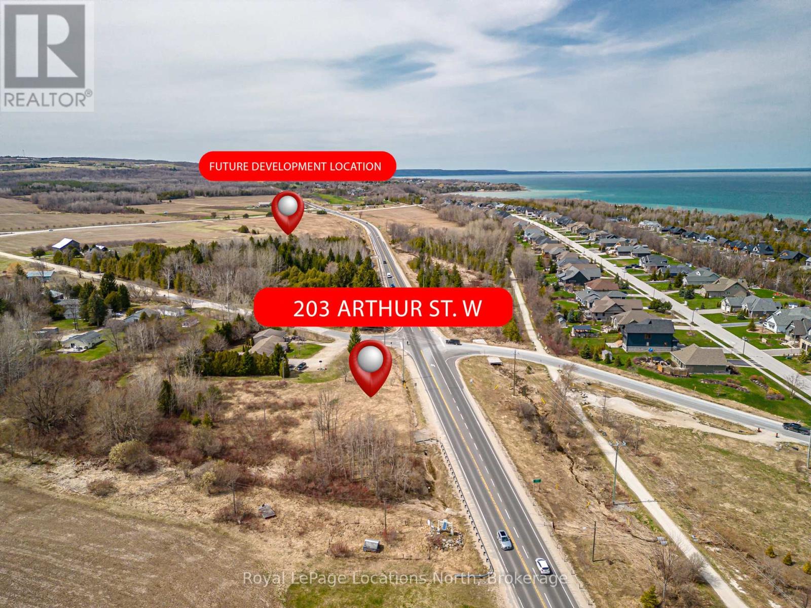 203 ARTHUR STREET W