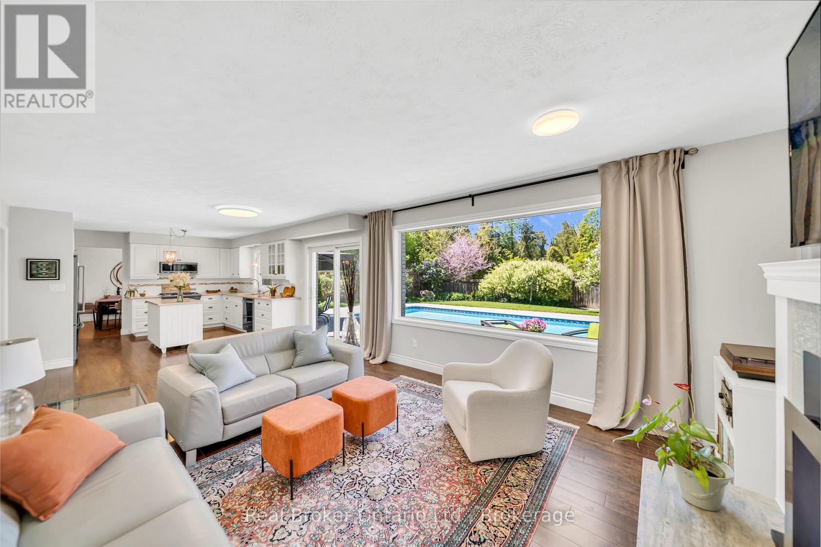 912 PARKWOOD DRIVE - 14