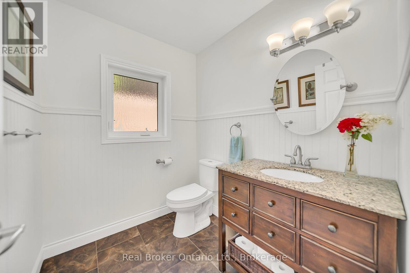 912 PARKWOOD DRIVE - 18