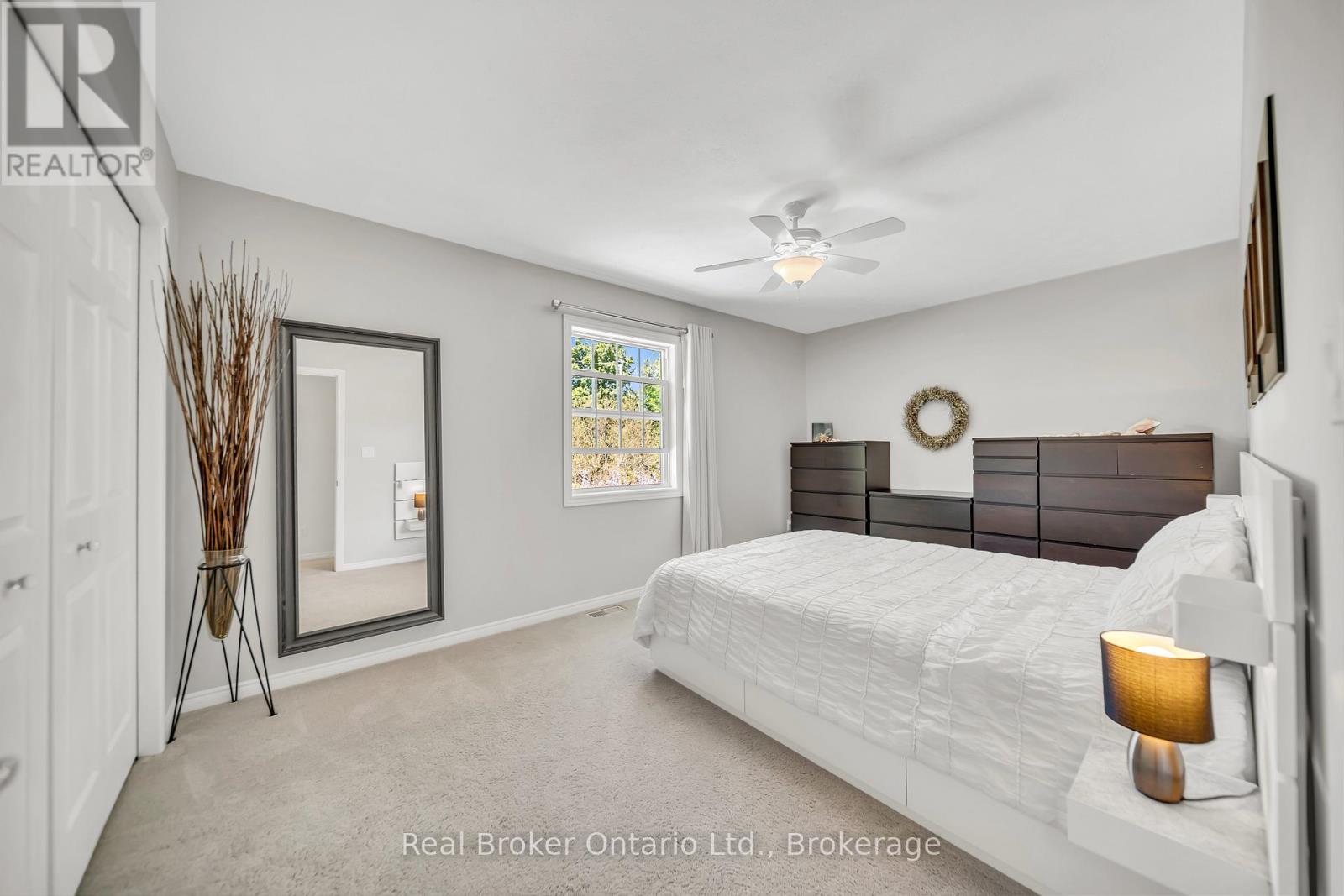 912 PARKWOOD DRIVE - 27