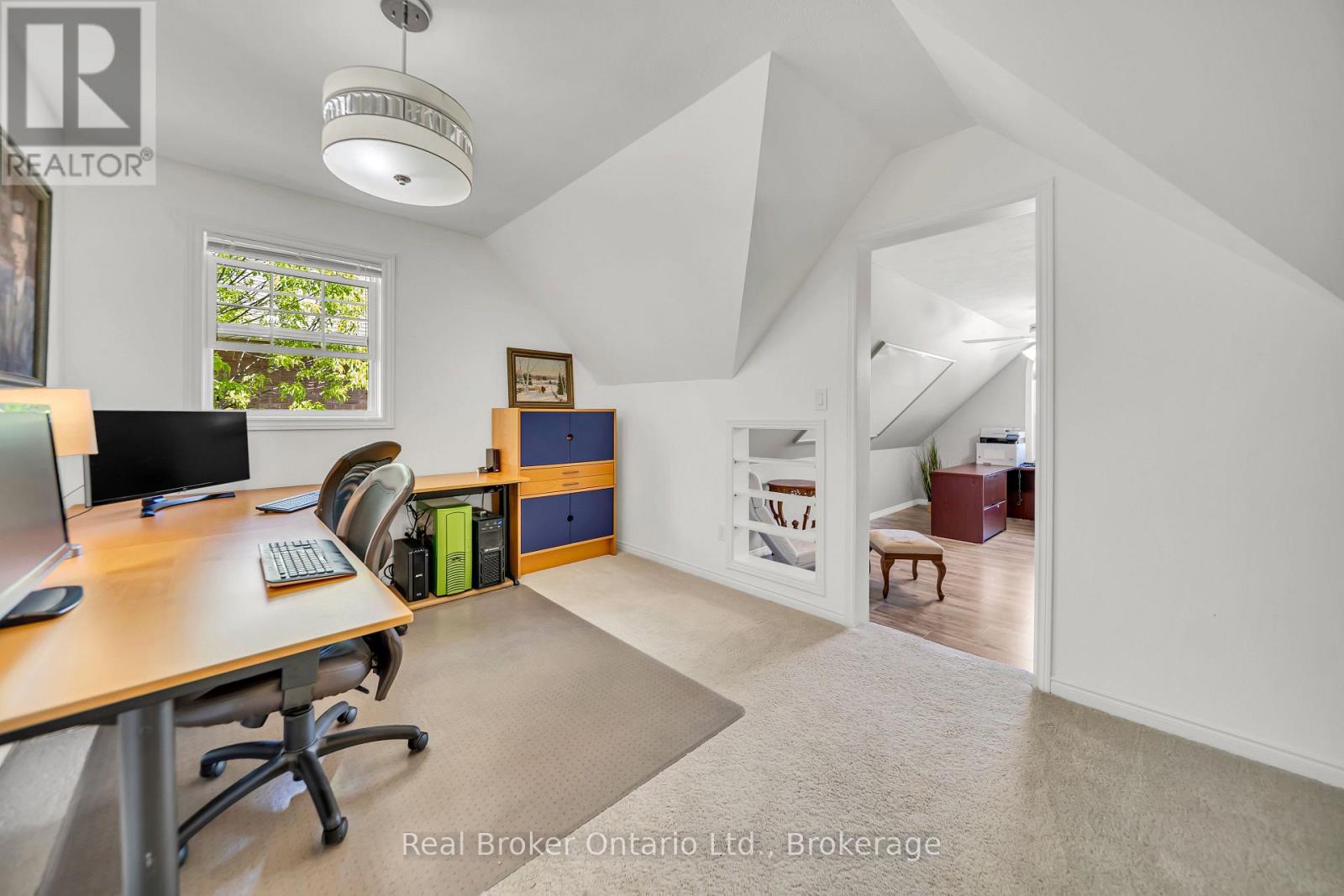912 PARKWOOD DRIVE - 29