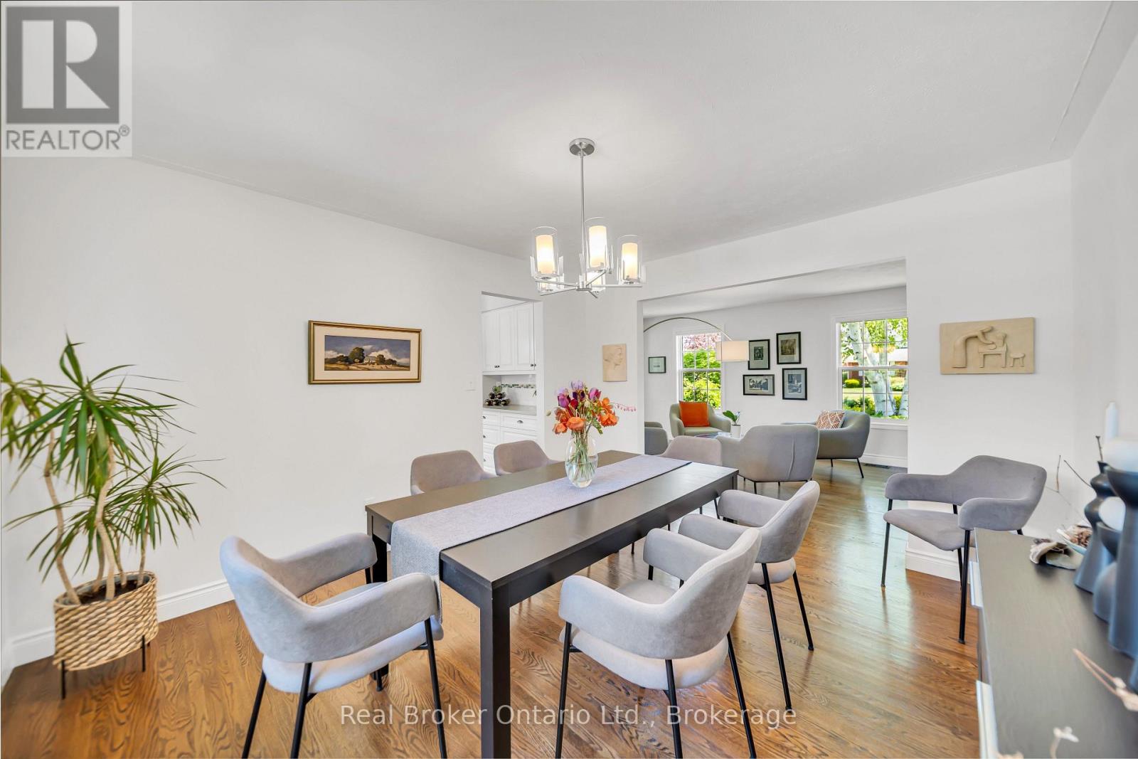 912 PARKWOOD DRIVE - 9