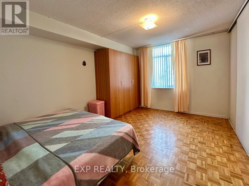 #303 300 WEBB DRIVE - 17