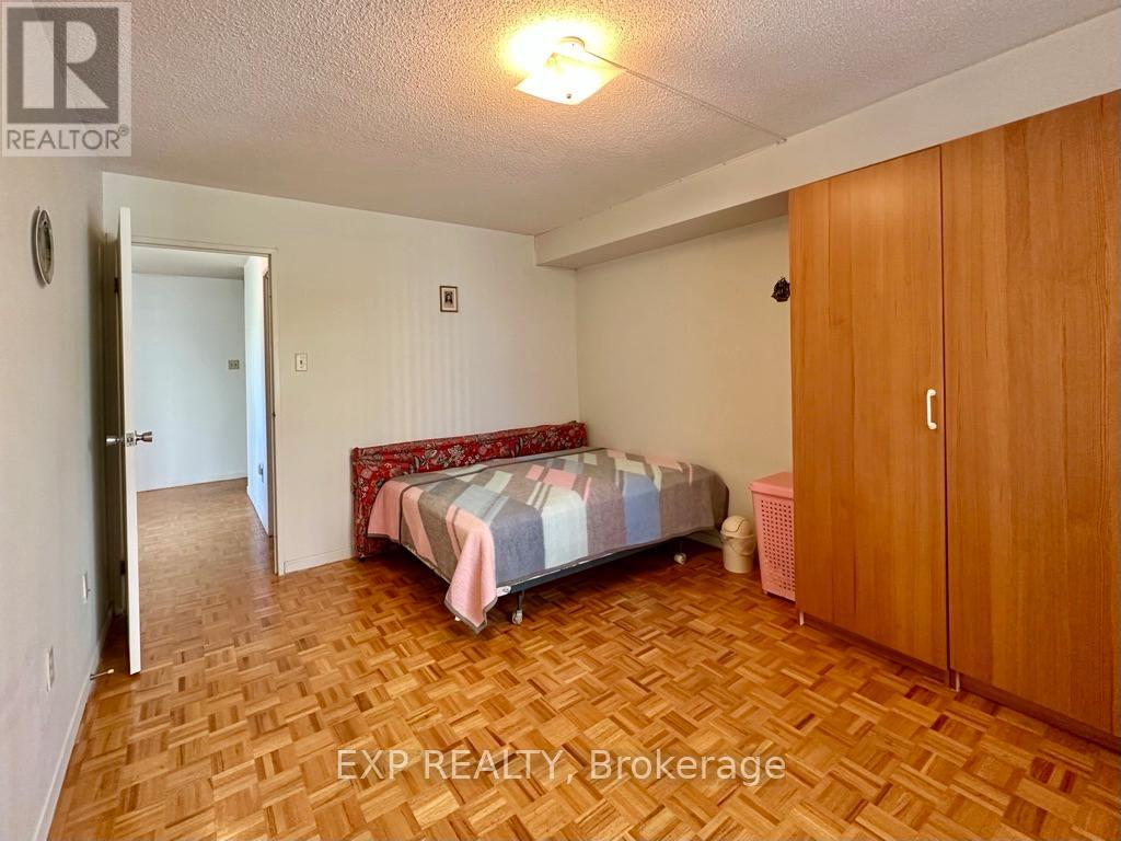 #303 300 WEBB DRIVE - 18