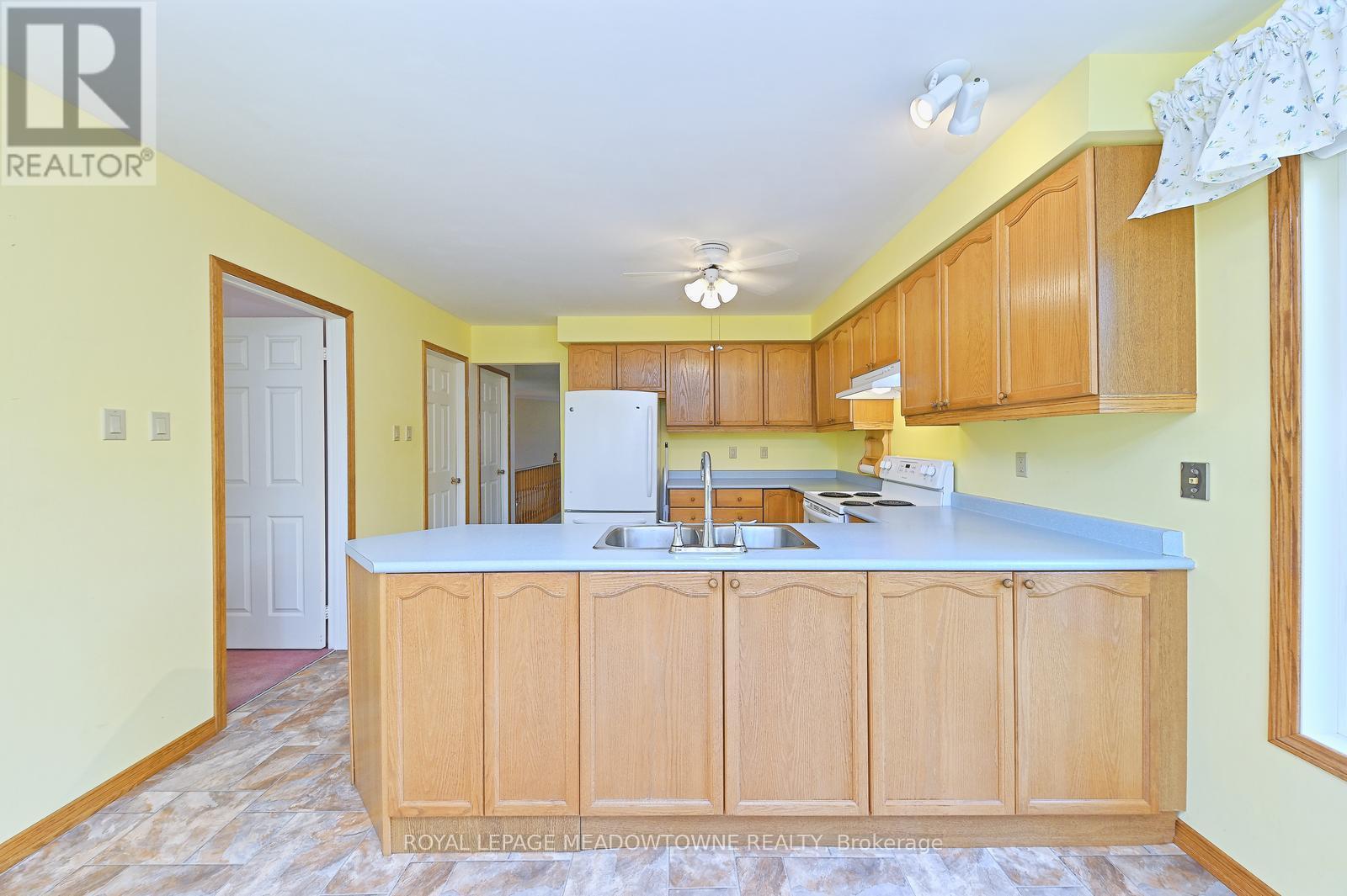 16 HARROP AVENUE - 11