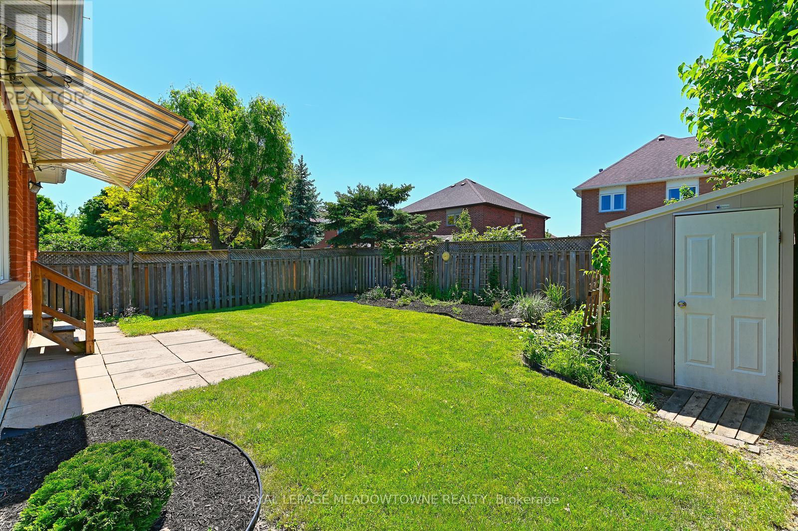 16 HARROP AVENUE - 44