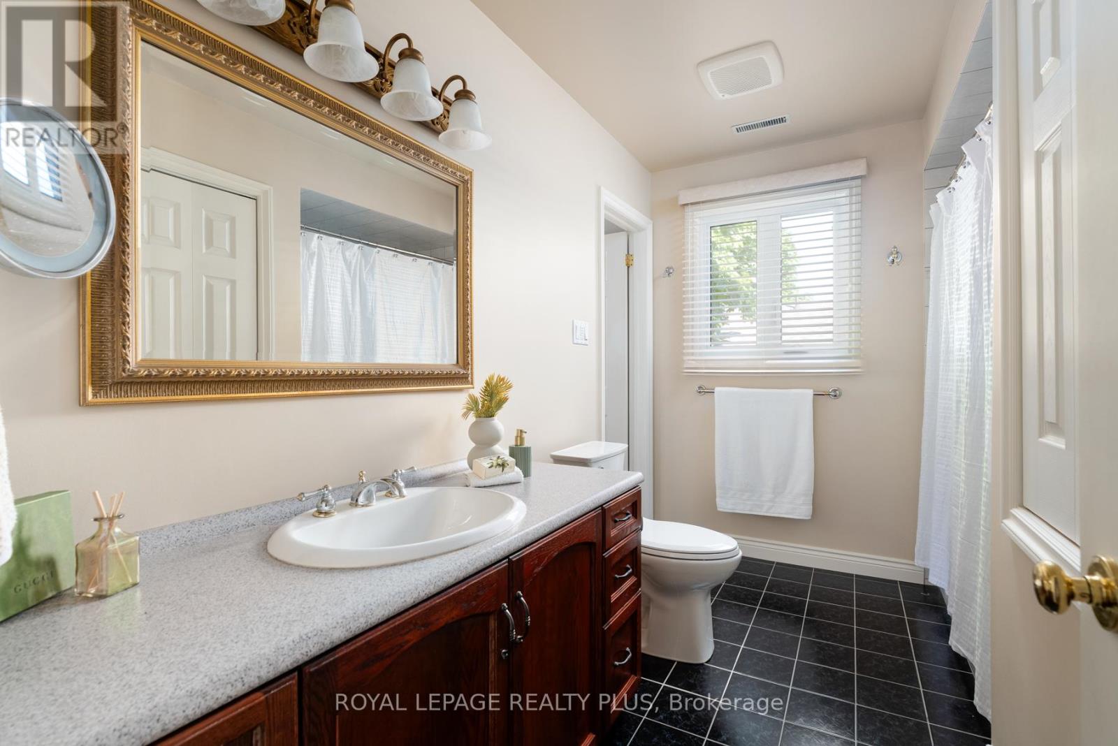 3629 SWIRLINGLEAVES CRESCENT - 27