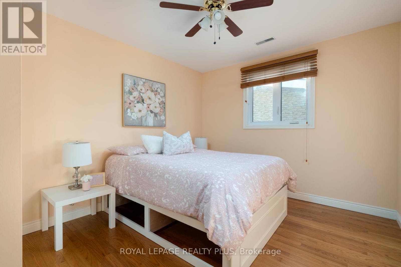 3629 SWIRLINGLEAVES CRESCENT - 32
