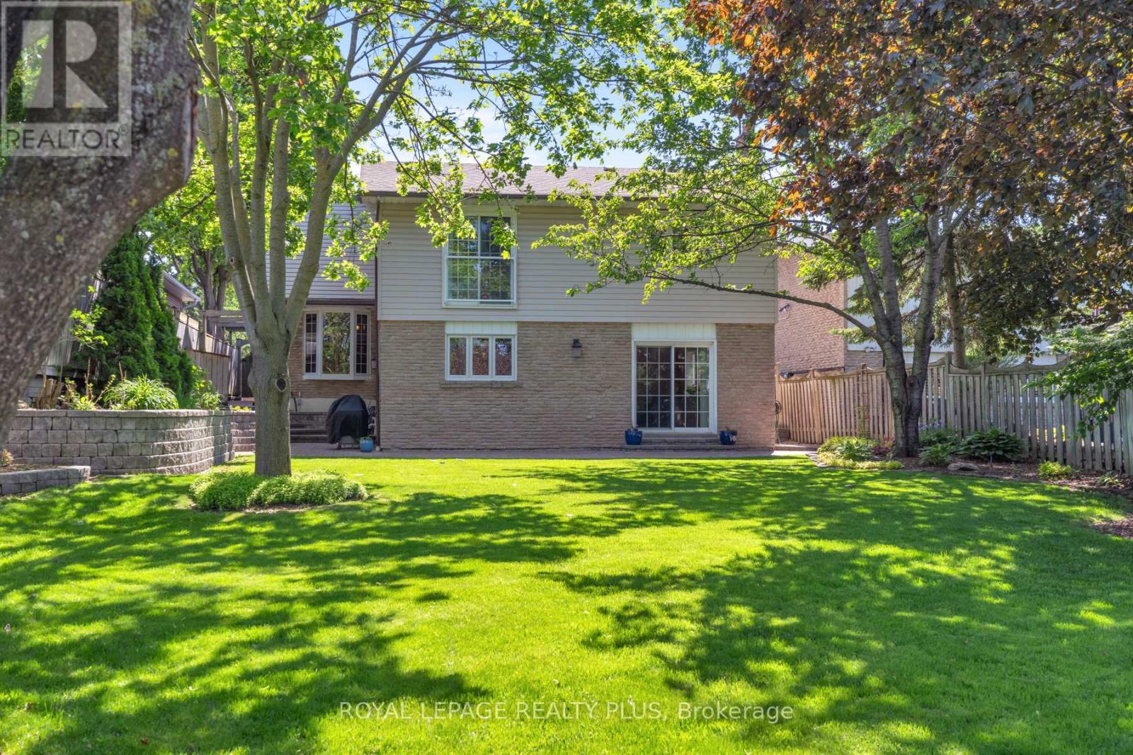 3629 SWIRLINGLEAVES CRESCENT - 47