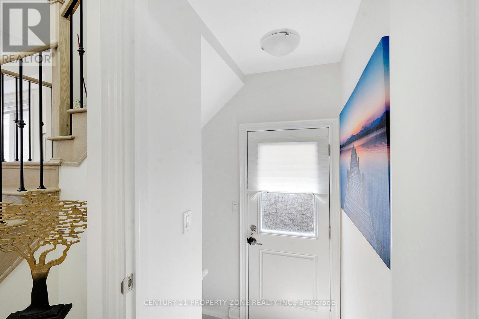 41 MERRIMAC DRIVE - 31