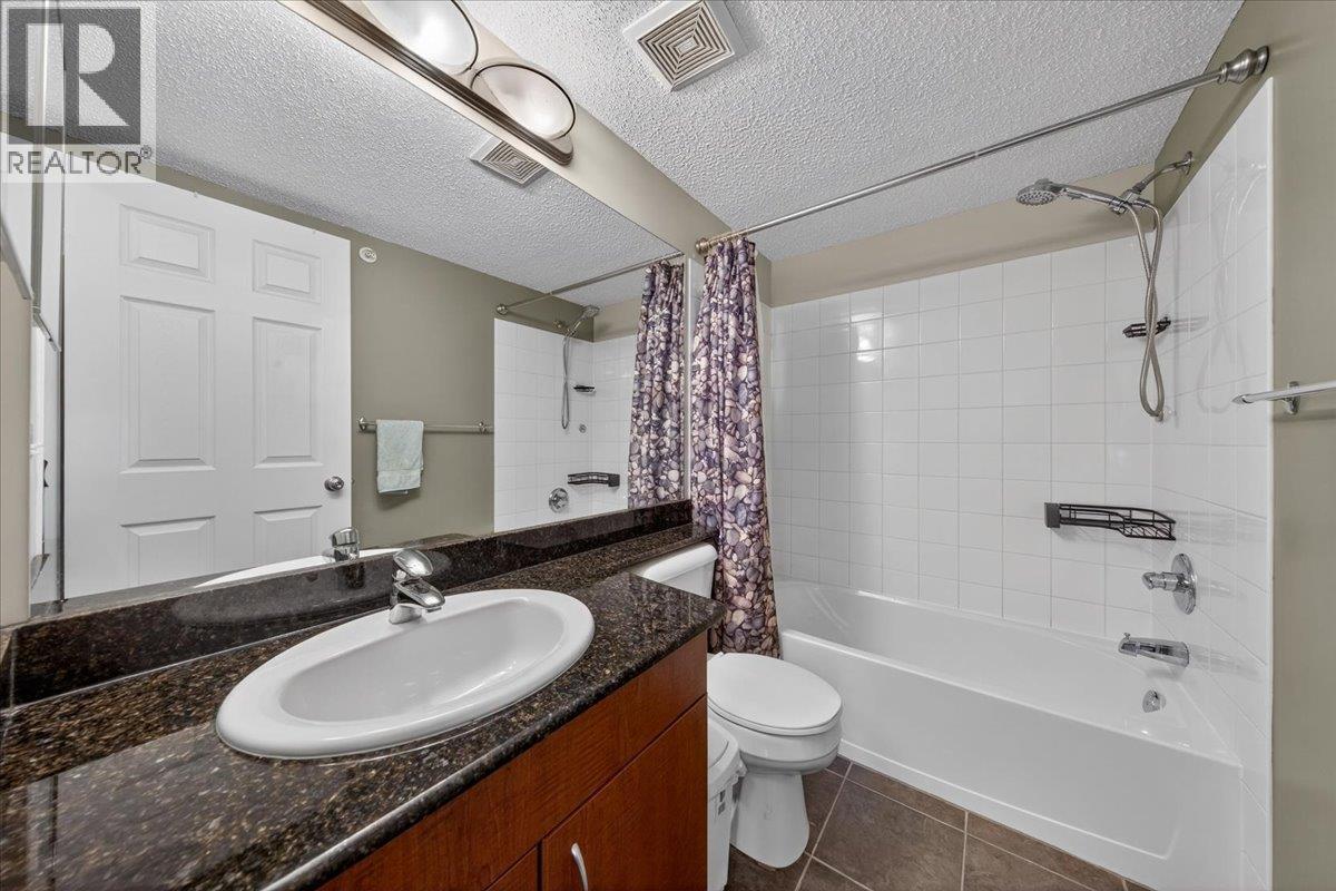#3413 205 Third Avenue - 20