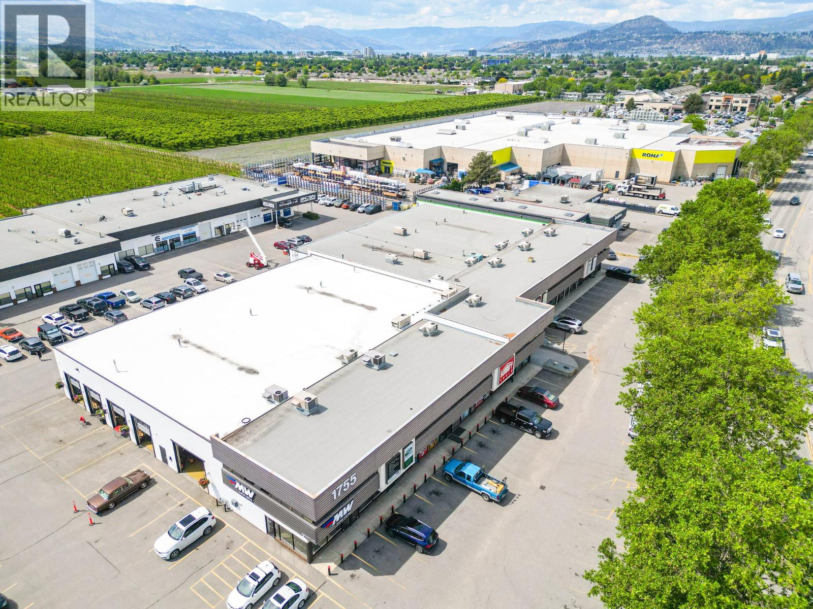 208 1755 Springfield Road, Kelowna