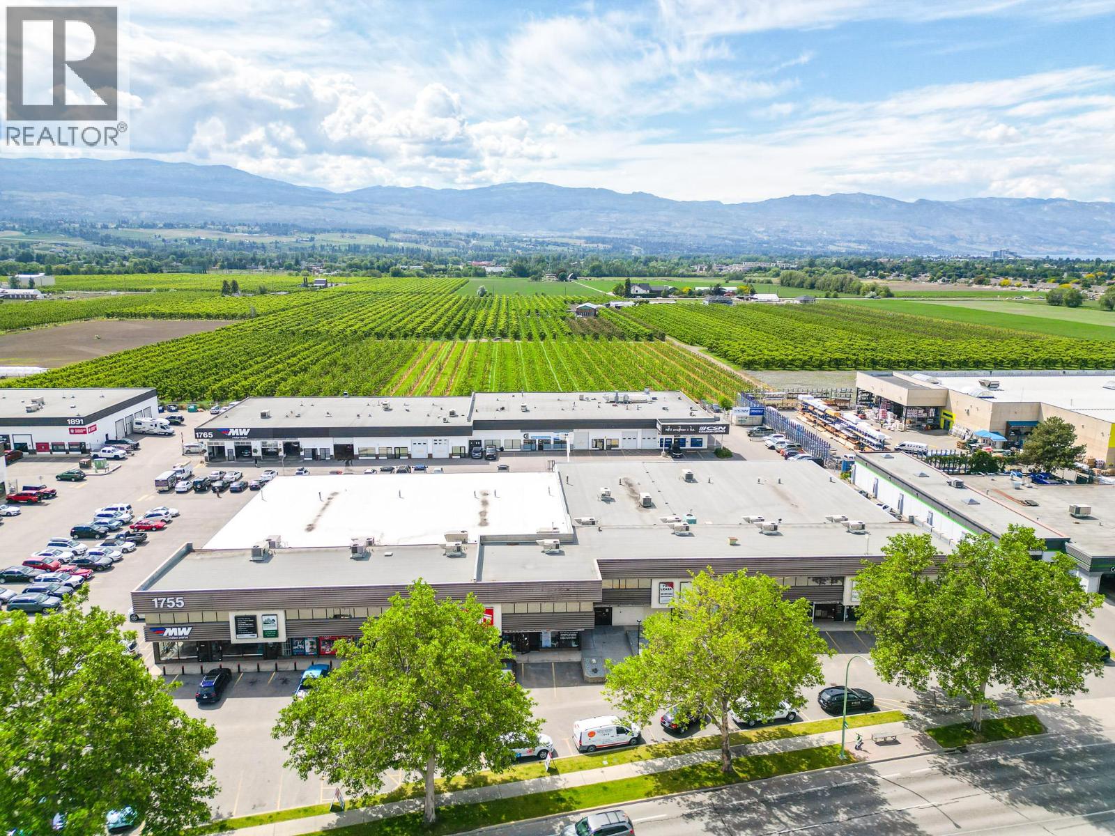 208 1755 Springfield Road, Kelowna