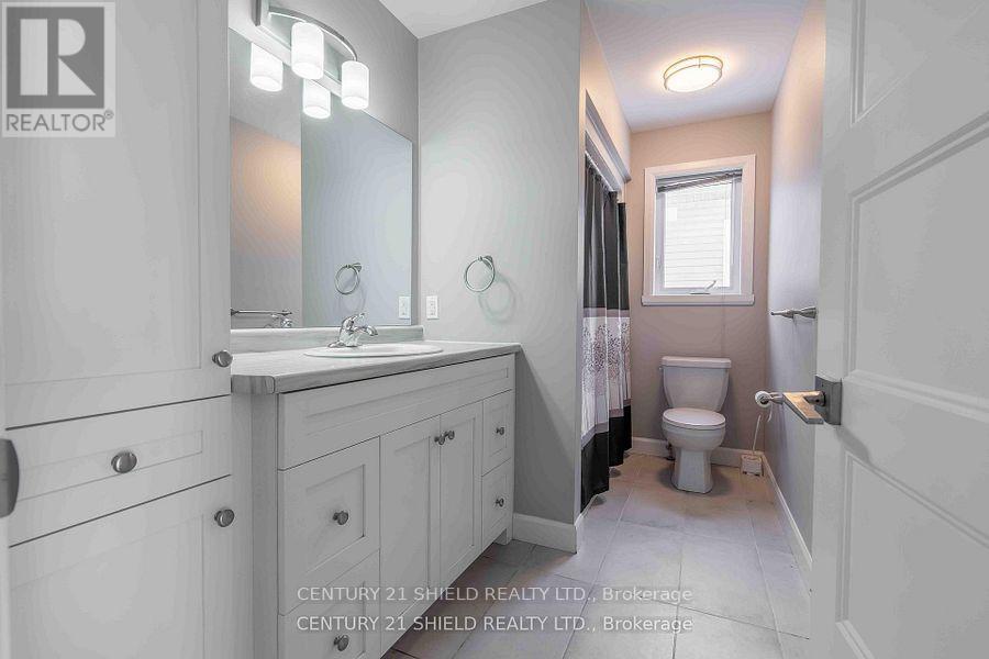 236 EAST RIDGE DRIVE - 9