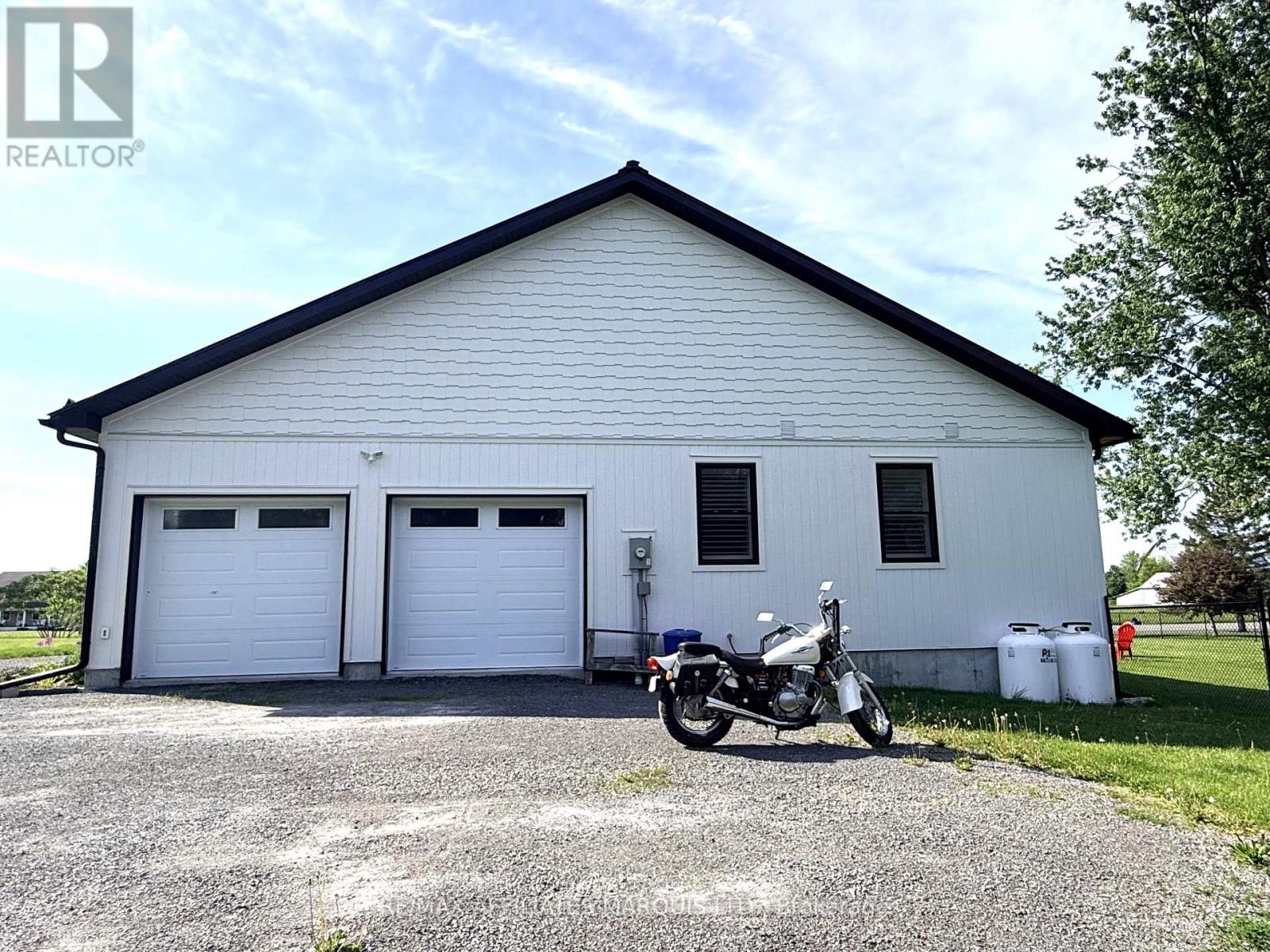 4996 ROSEBUSH DRIVE - 42