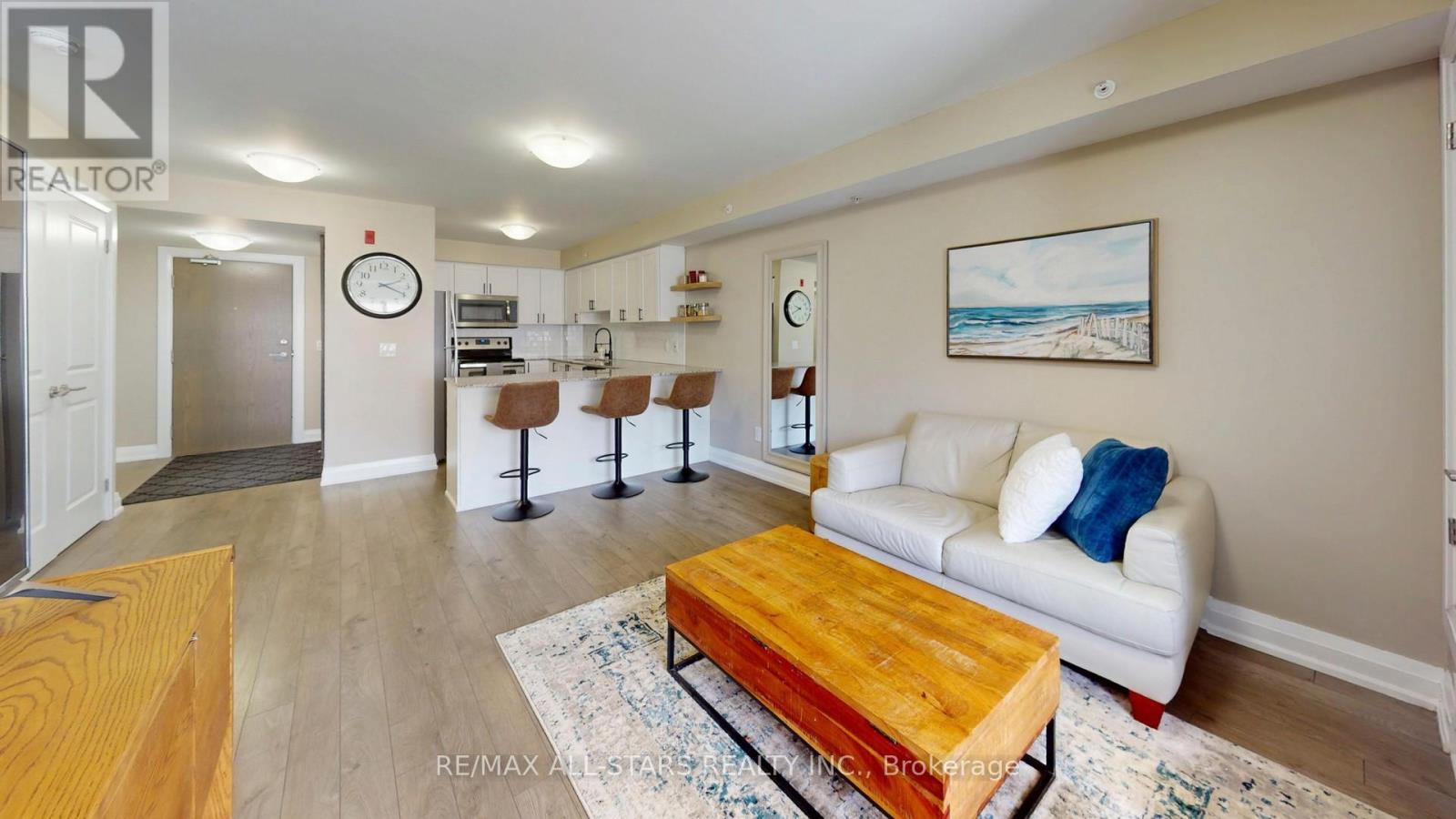#203 481 RUPERT AVENUE - 2