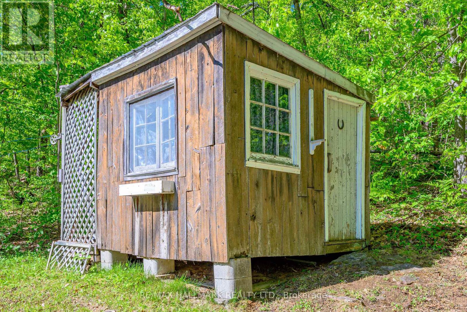 1005 LEARNERS LANE - 34