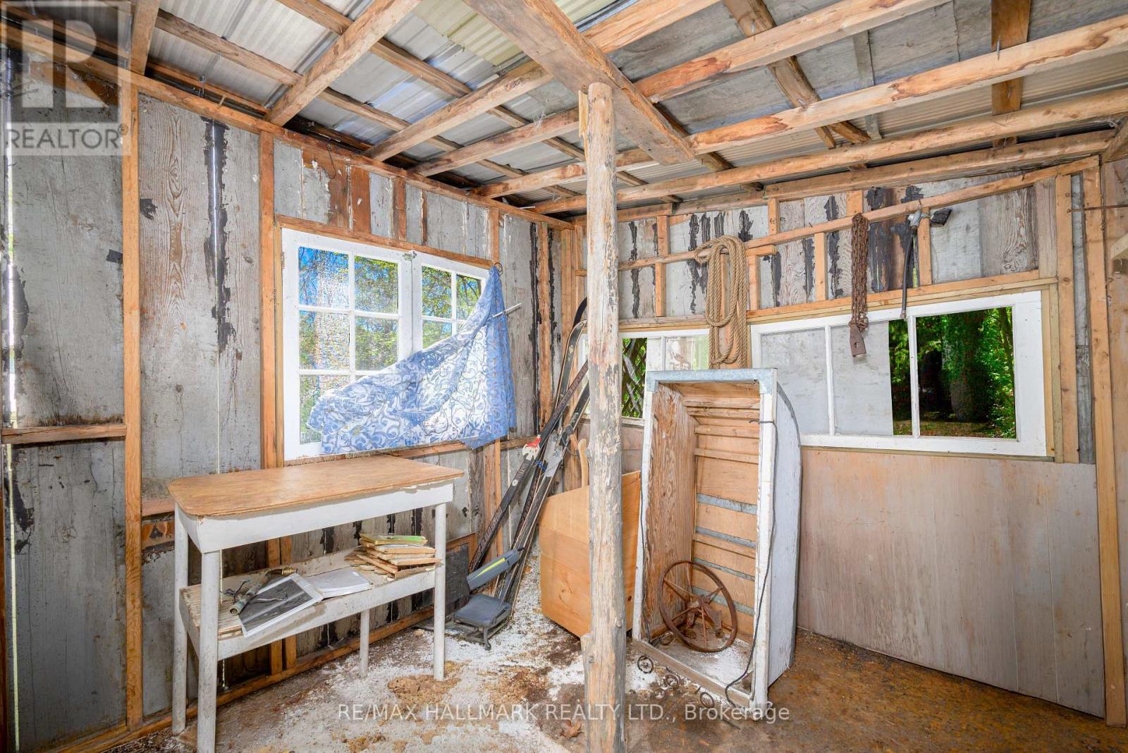 1005 LEARNERS LANE - 35