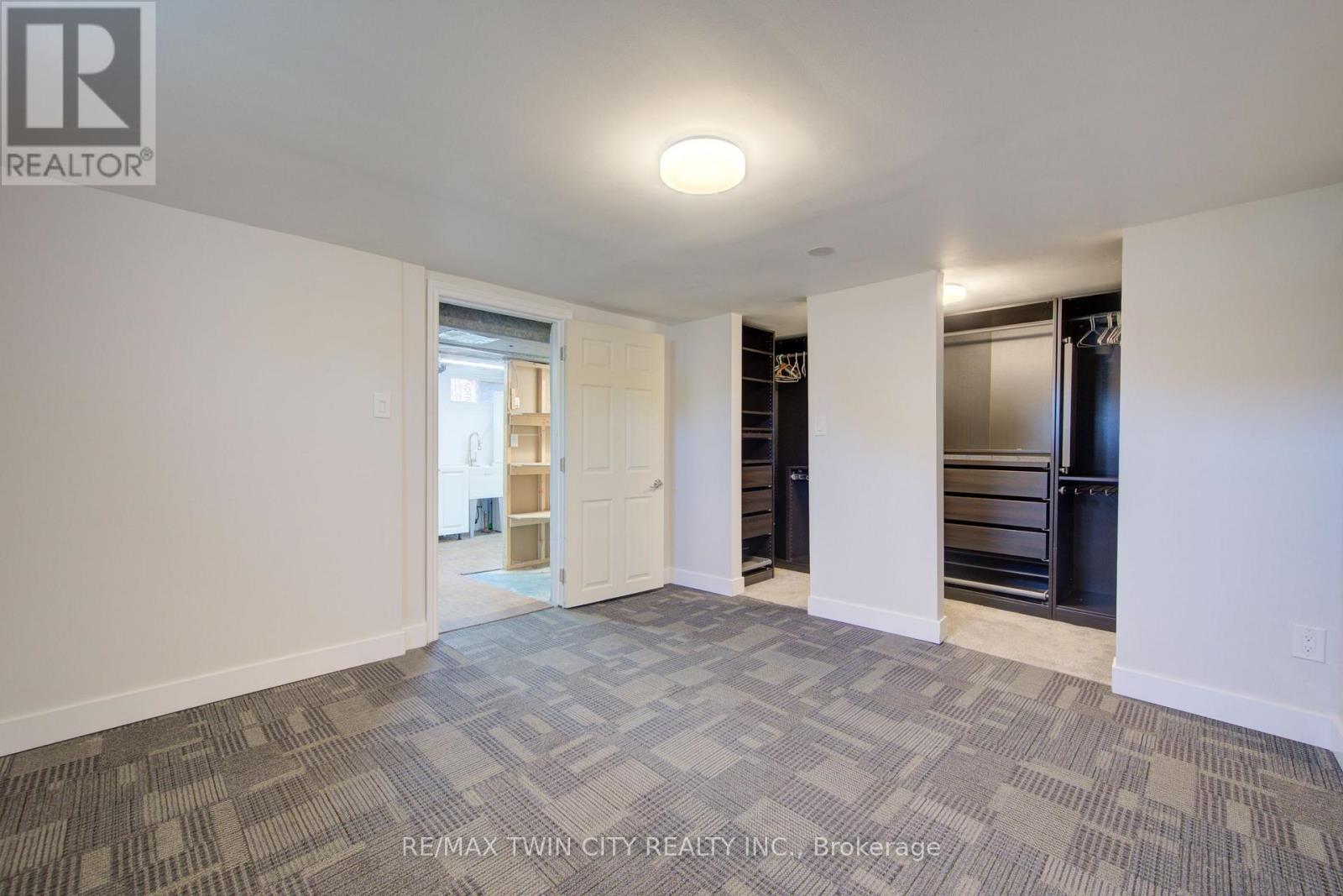 68 KINGSLEA DRIVE - 35