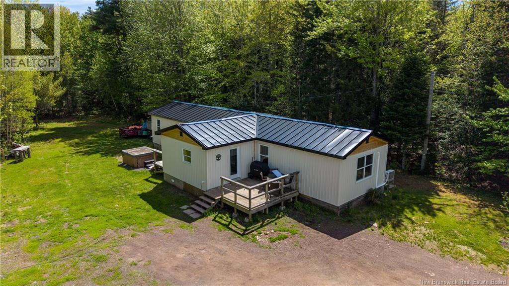 165 MacLean Crossroad - 35