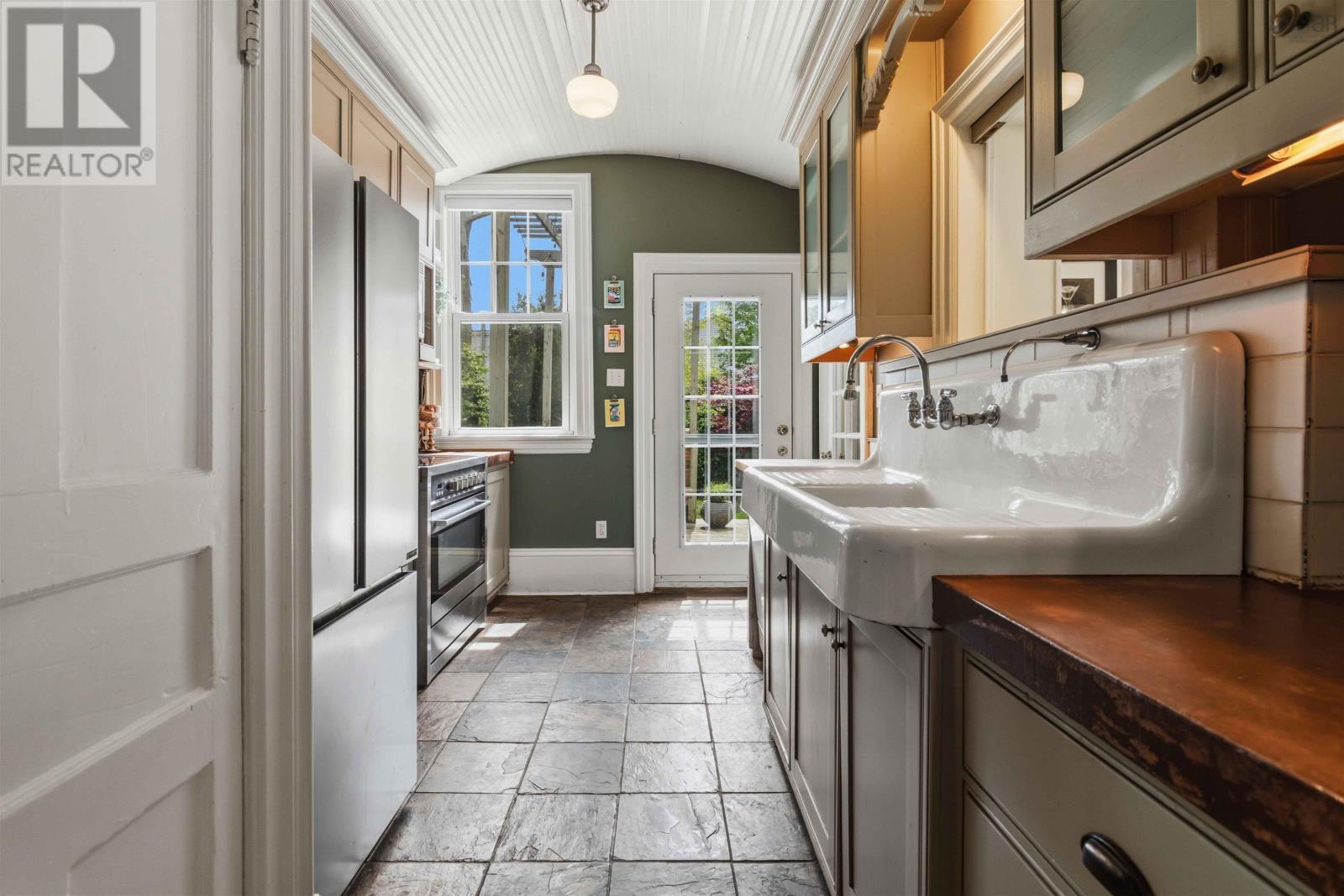 2660 Belle Aire Terrace - 10