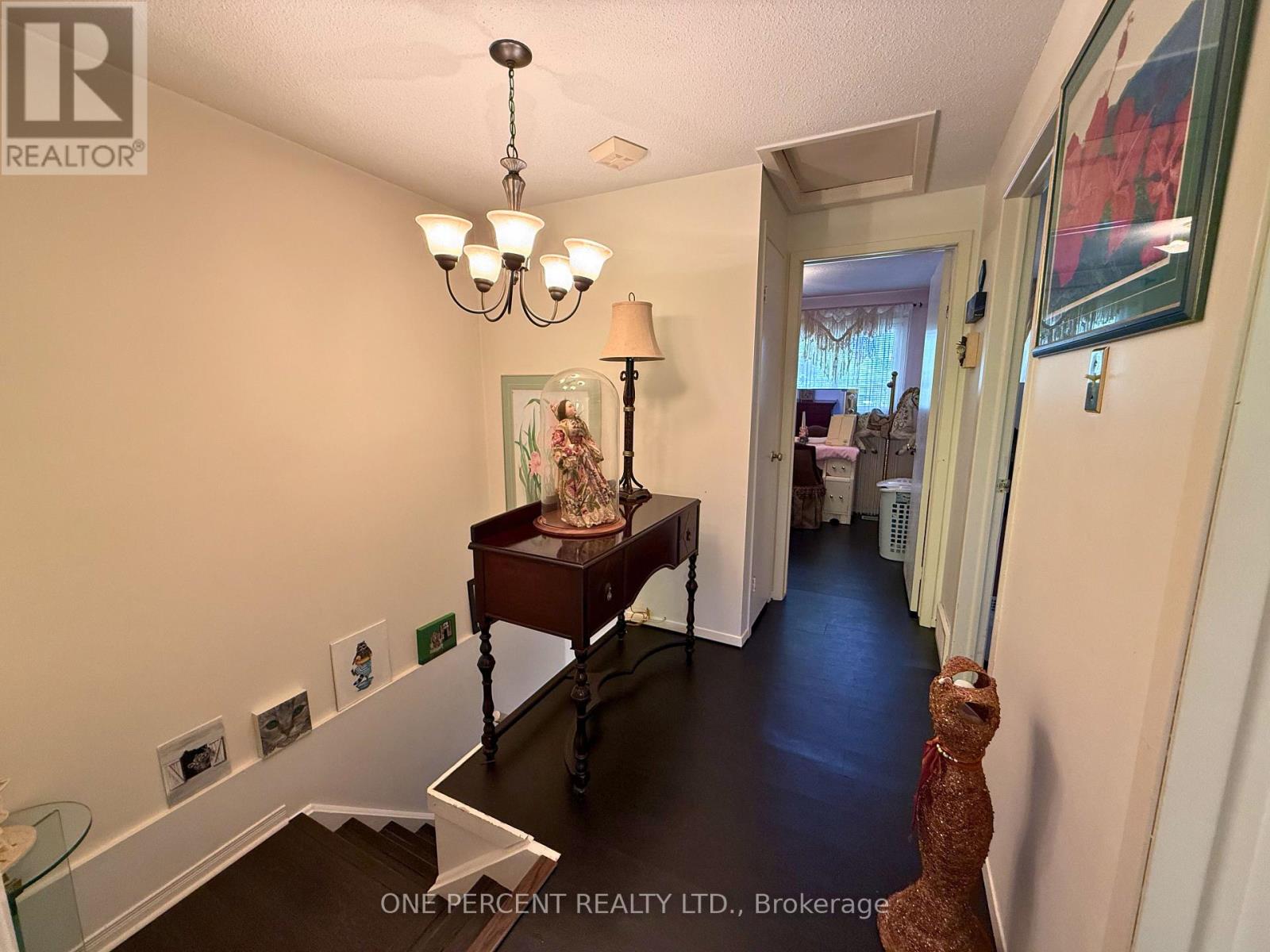 #126 185 DENISTOUN STREET S - 13