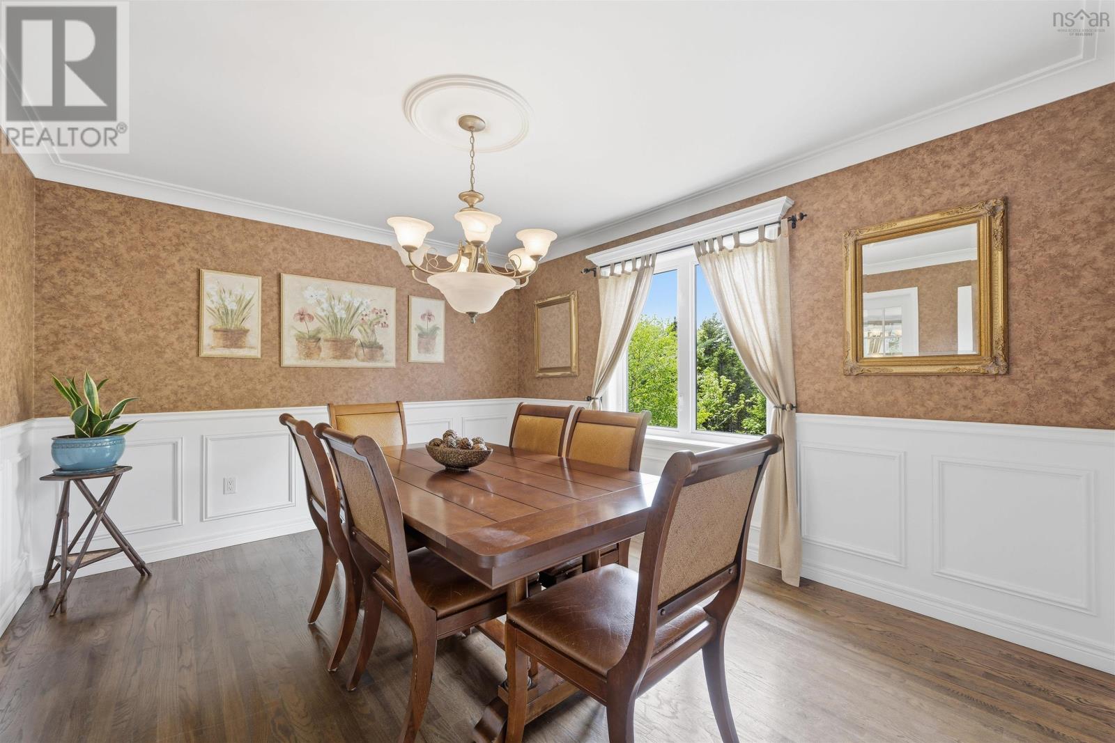 Property 37 of 49 of 273 Kingswood Drive
