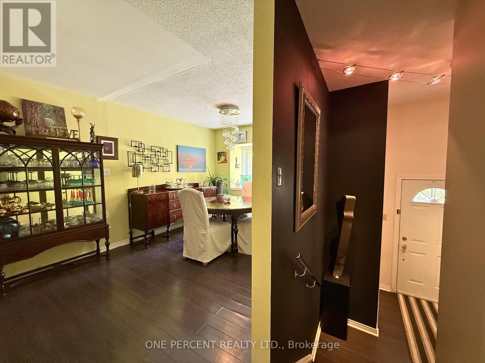 #126 185 DENISTOUN STREET S - 4