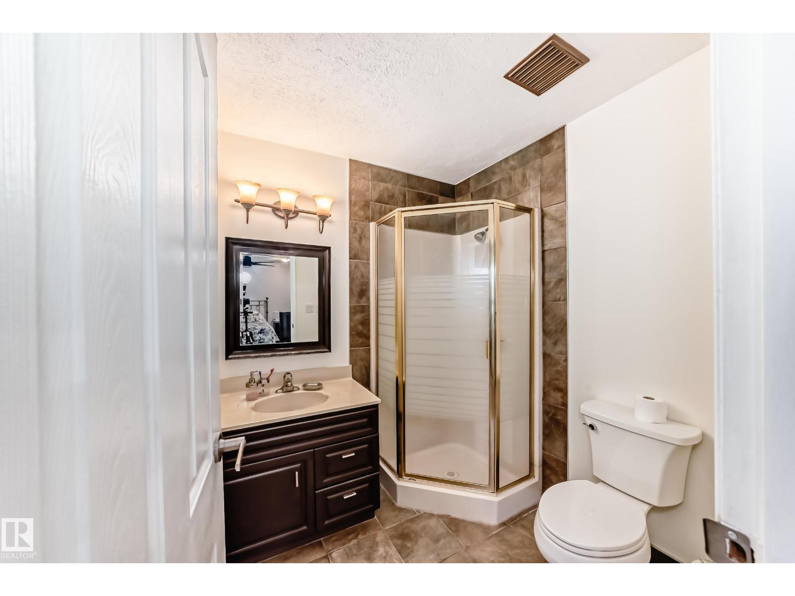 16716 111 ST NW — photo 37