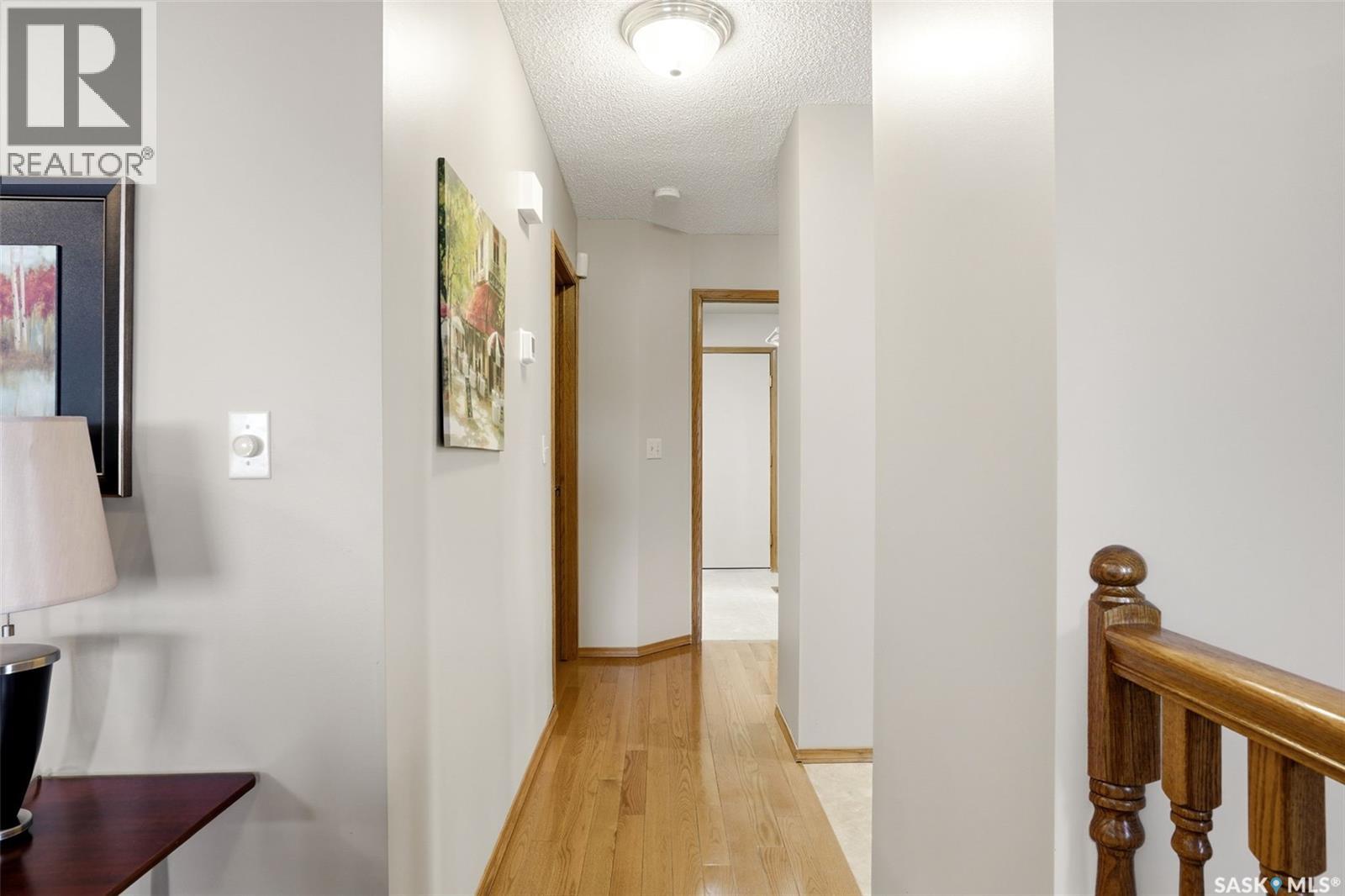 #22 Kensington CRESCENT - 16