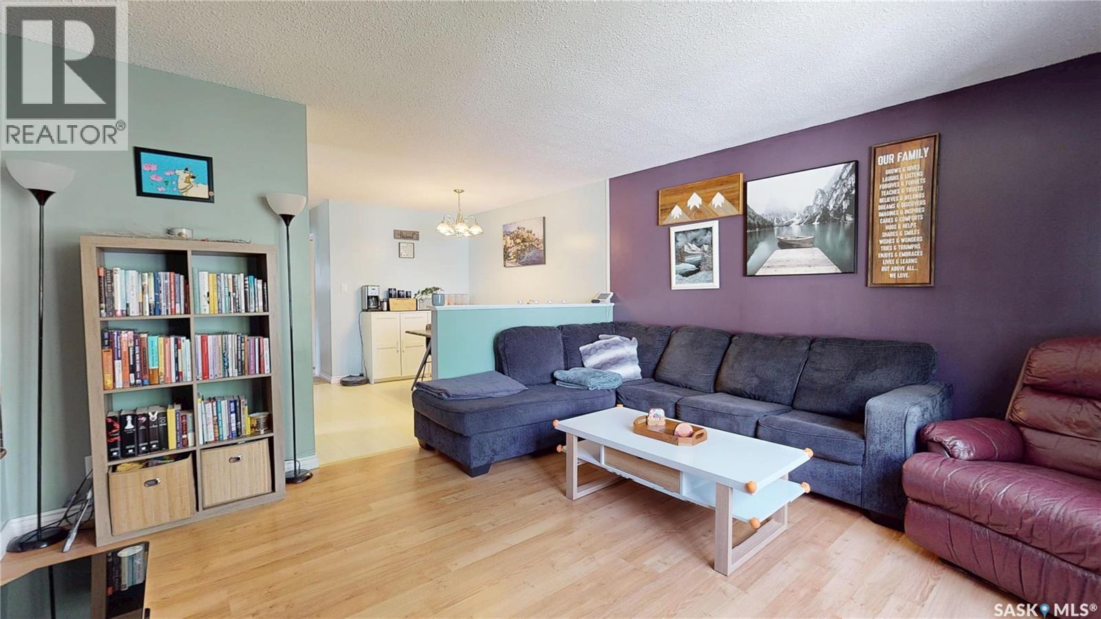 409 Cornwall STREET - 5