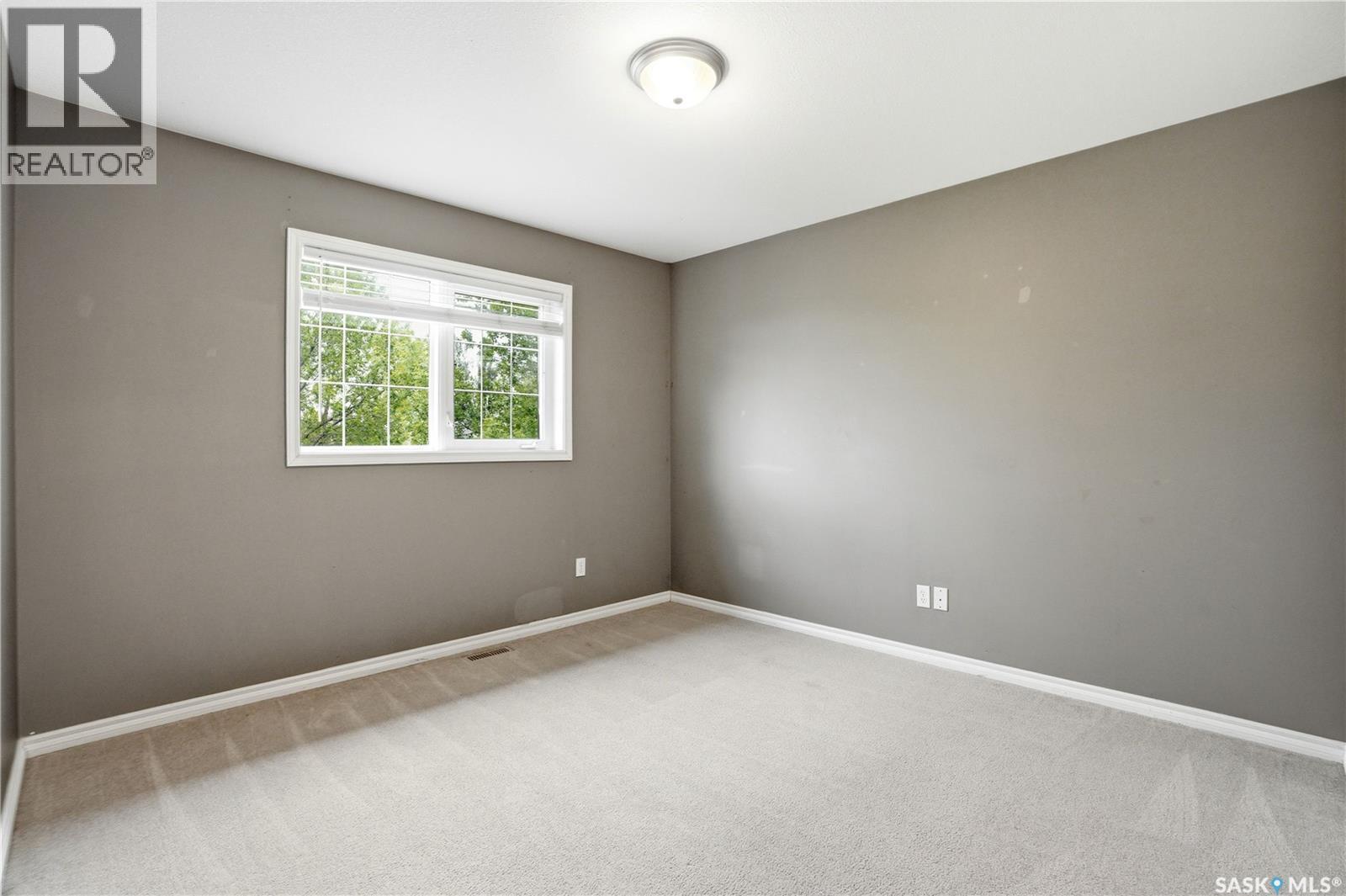 #21 138 Banyan CRESCENT - 21