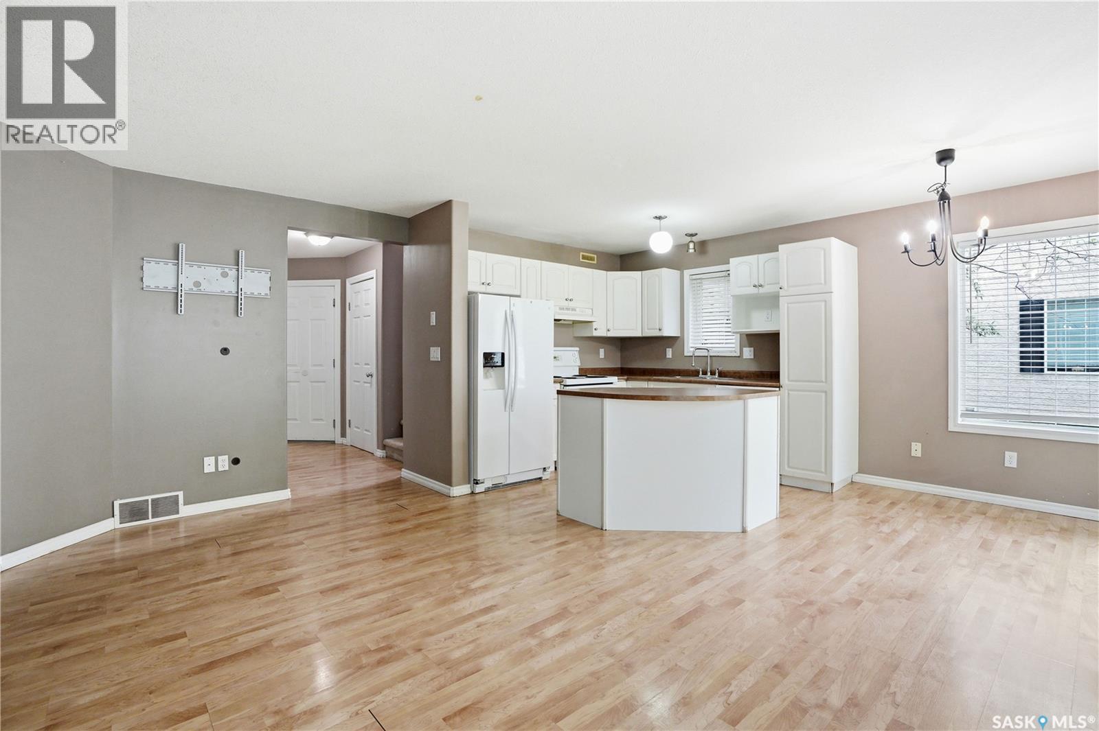 #21 138 Banyan CRESCENT - 7