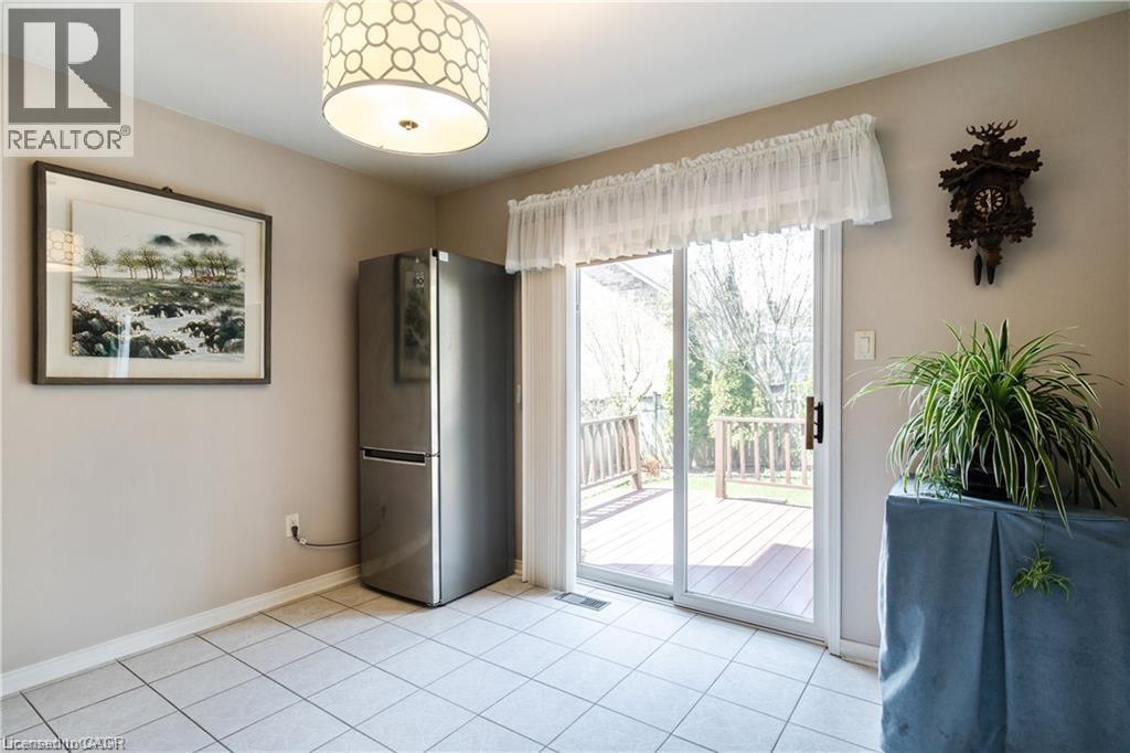 106 MOORE Crescent - 17