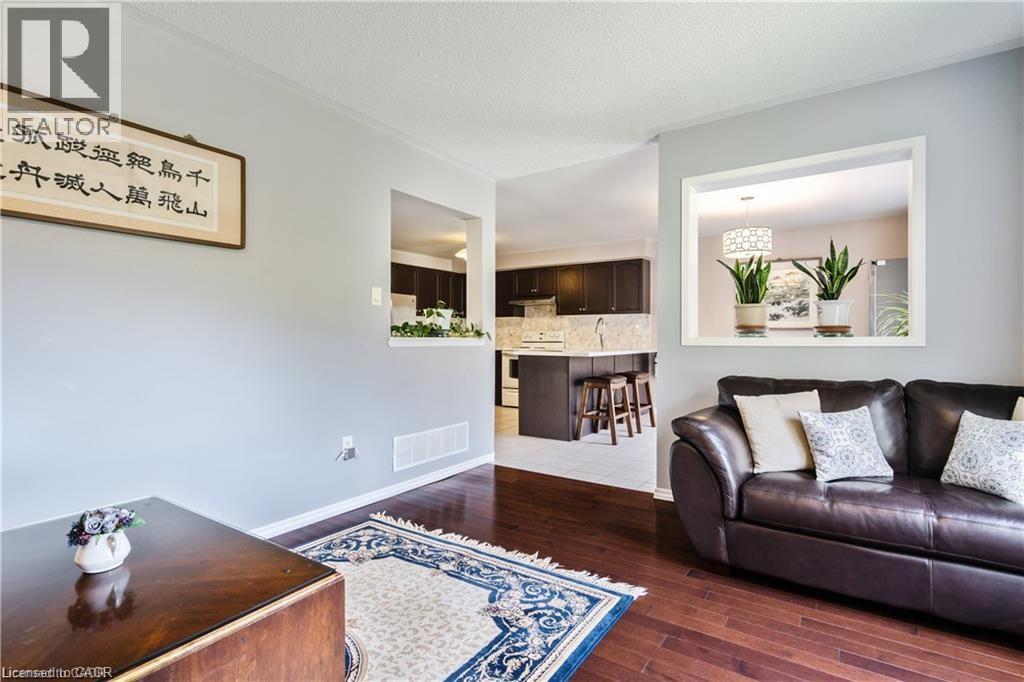 106 MOORE Crescent - 20