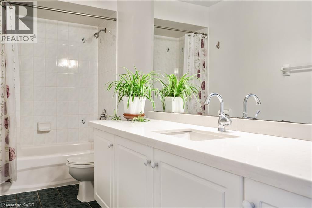 106 MOORE Crescent - 41