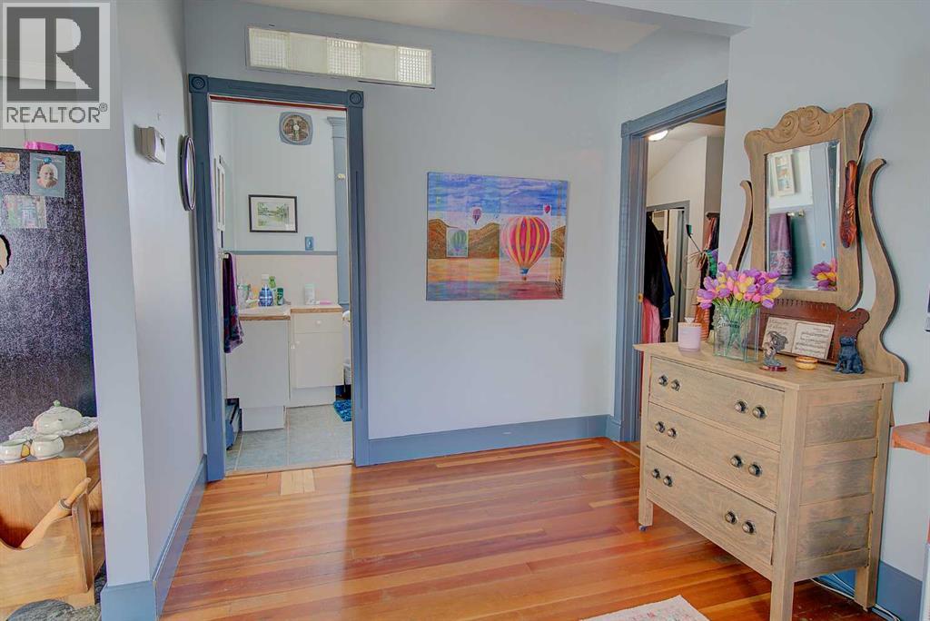 5910 52 Avenue - 26