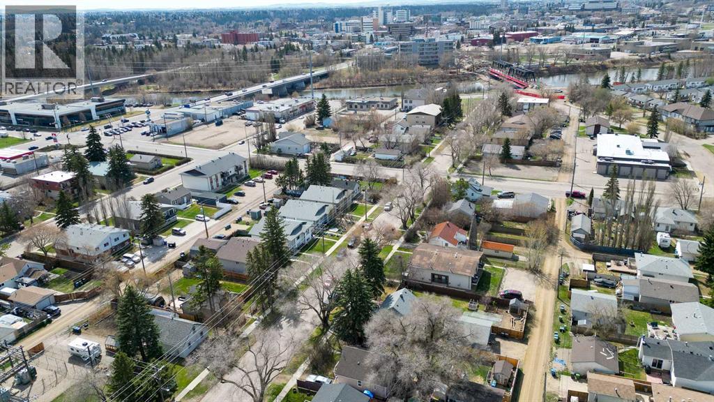 5910 52 Avenue - 14