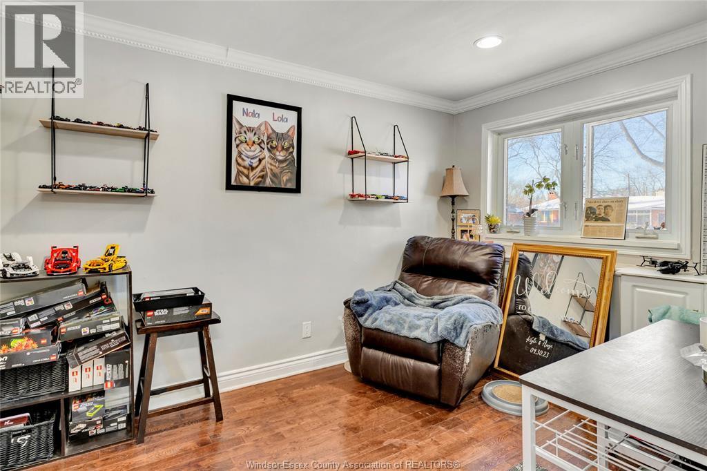 805 ROSELAWN - 20