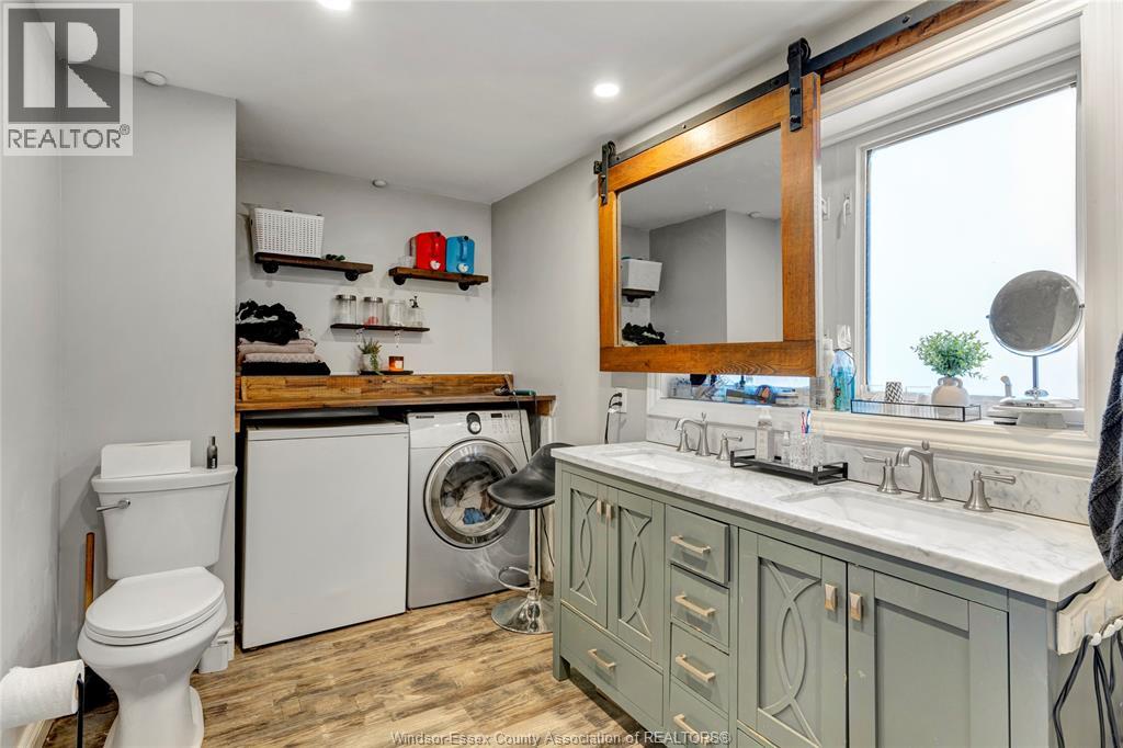805 ROSELAWN - 12