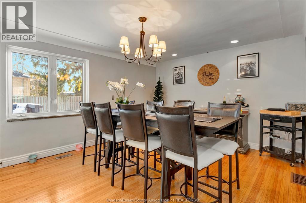 805 ROSELAWN - 10