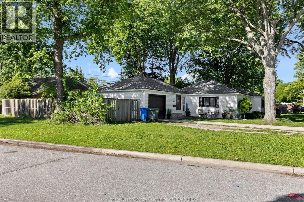 805 ROSELAWN - 28