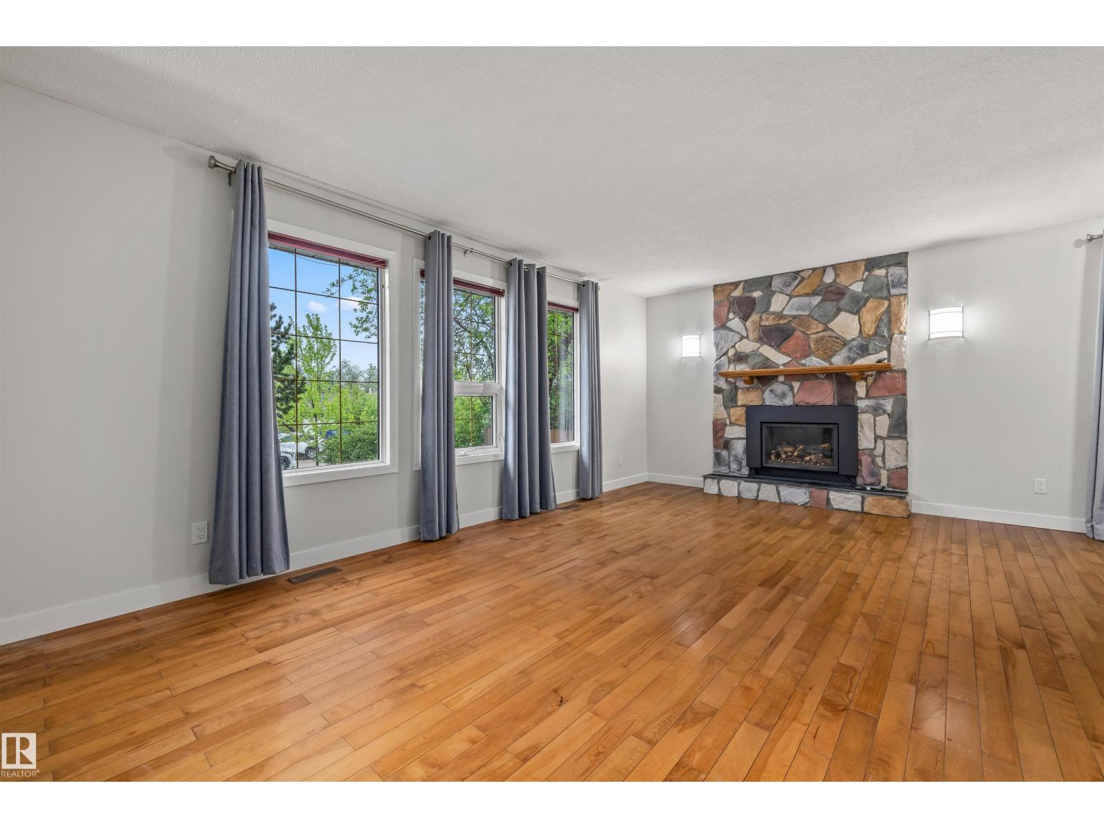 4 BENNETT PL — photo 6