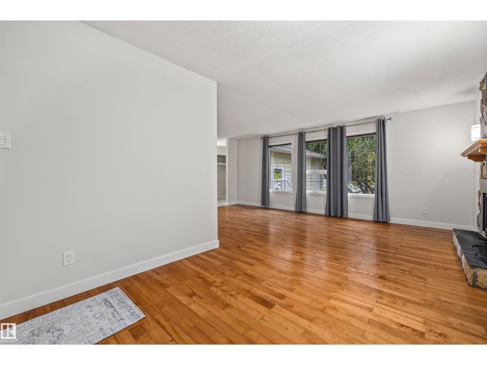 4 BENNETT PL — photo 14