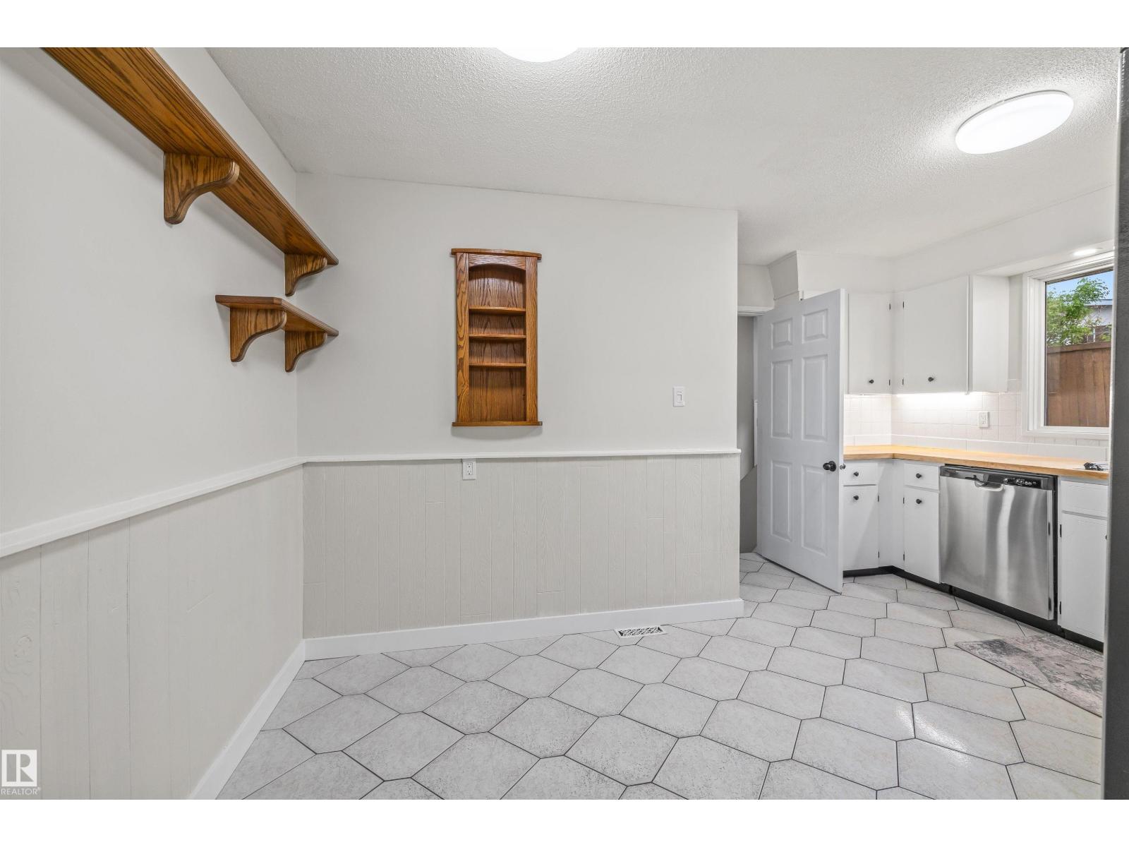 4 BENNETT PL — photo 21
