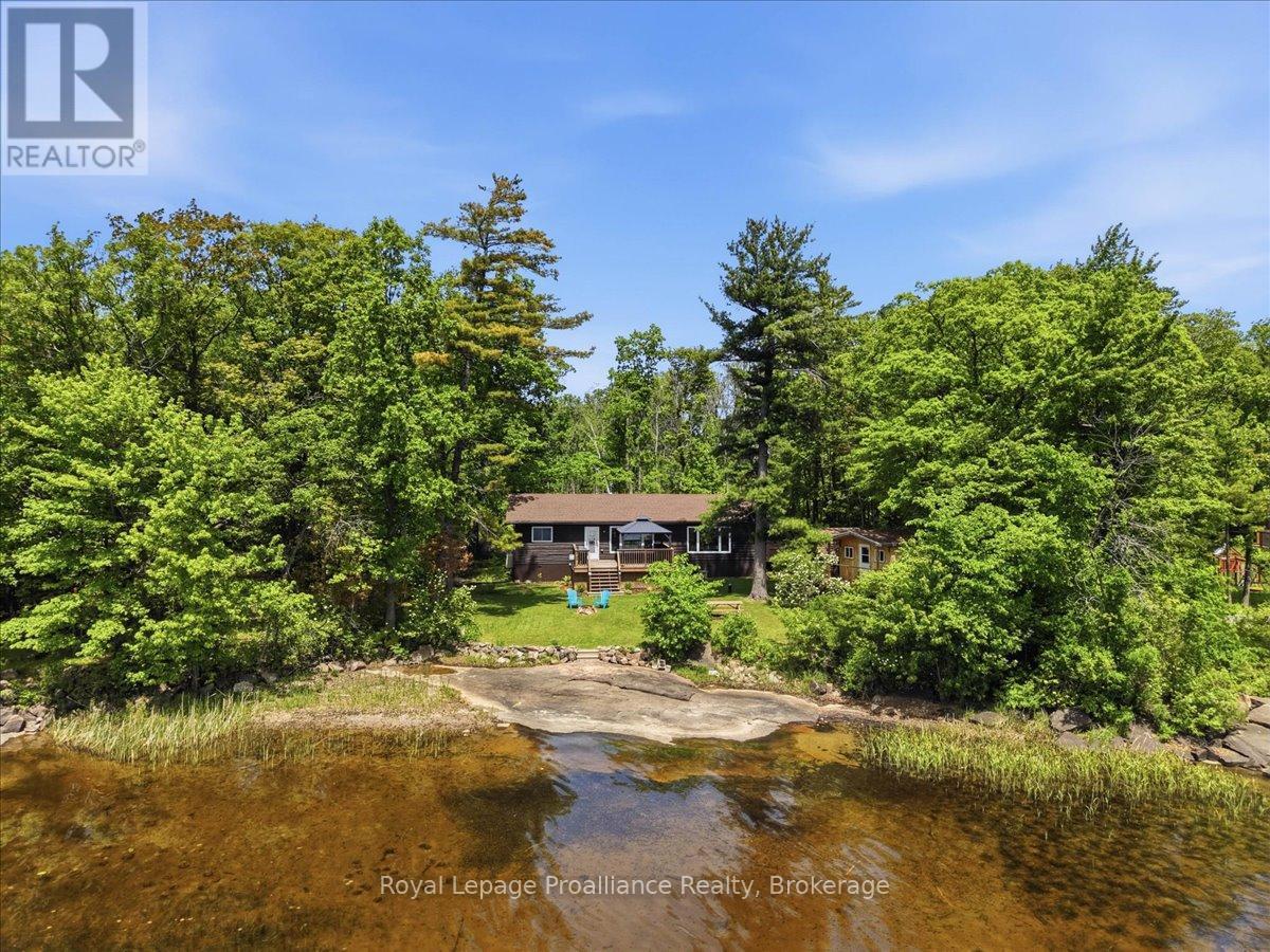 304 LAKEVIEW LANE - 1